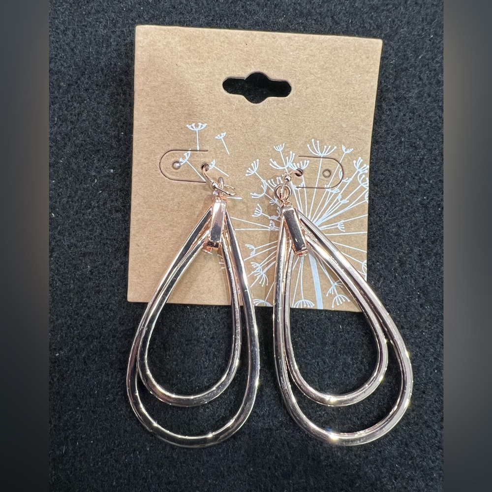 Elegant Silver Teardrop Earrings
